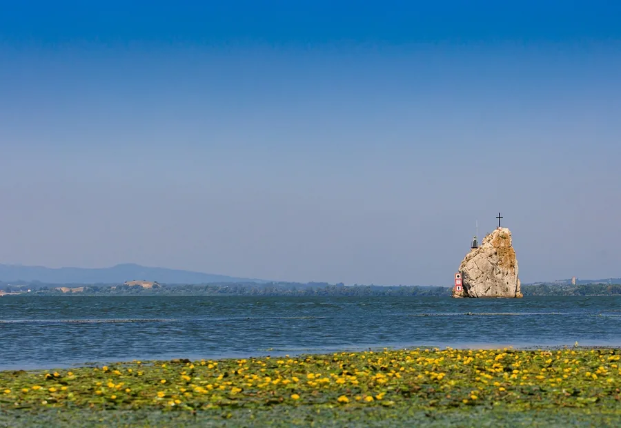 Stânca Babacaia lângă Coronini