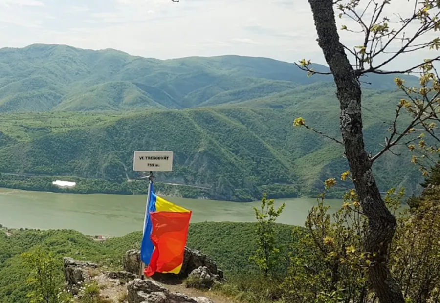 Domul Trescovăț