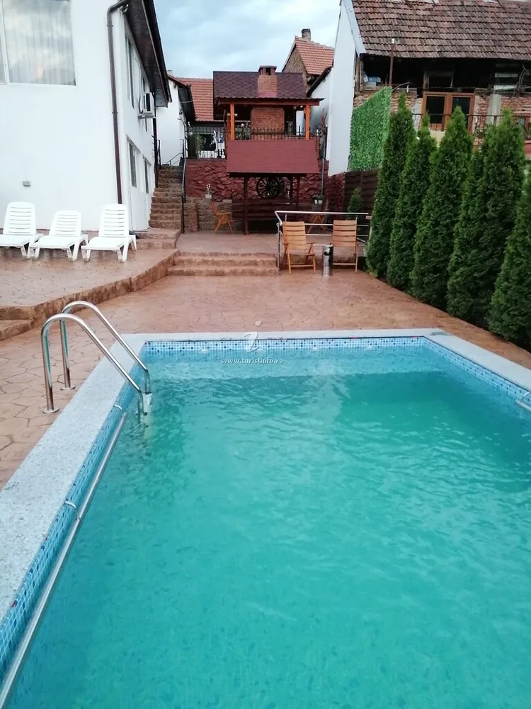Fotografie de la Casa Colette, Dubova