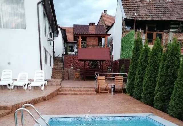Fotografie de la Casa Colette, Dubova