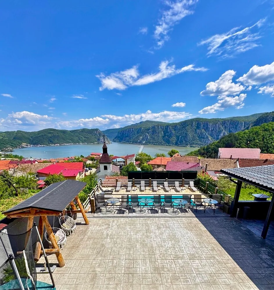 Fotografie de la Casa Corina Dubova, Dubova