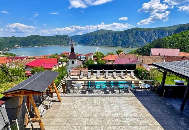 Fotografie de la Casa Corina Dubova, Dubova
