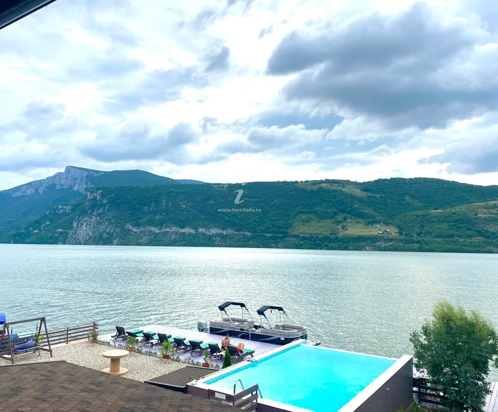 Fotografie de la Casa Nicole, Dubova