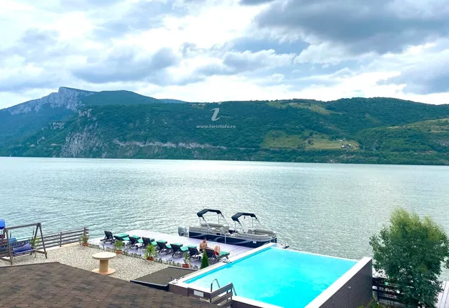 Fotografie de la Casa Nicole, Dubova