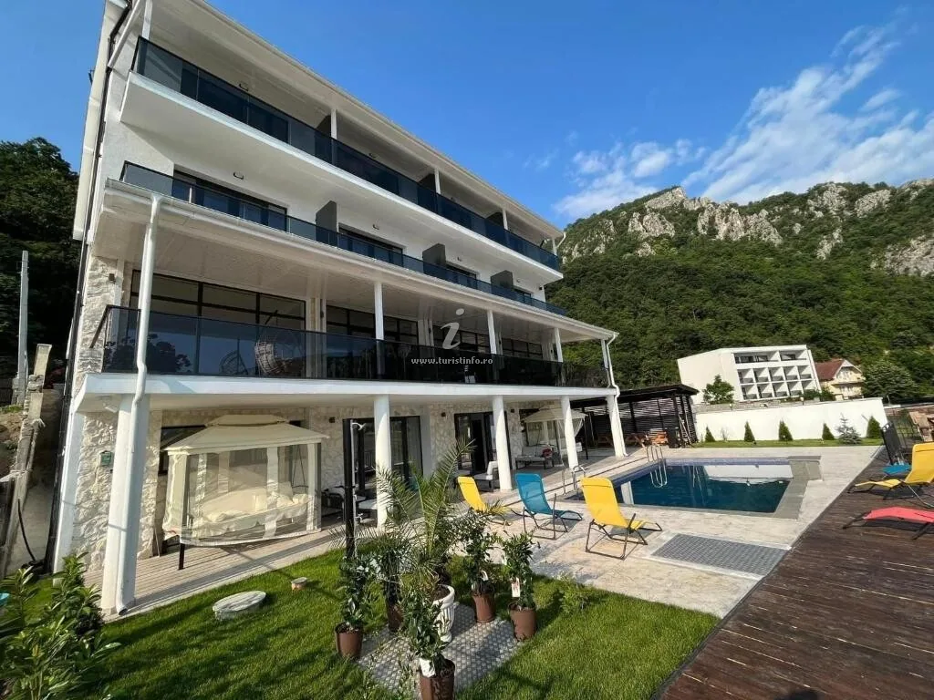 Fotografie de la Casa Philia, Dubova
