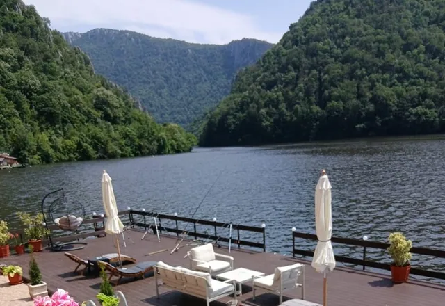 Fotografie de la Casa de vacanță Golful Mraconiei, Eșelnița