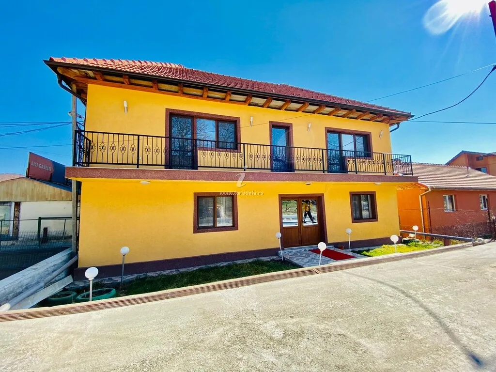 Fotografie de la Casa Radu, Eșelnița