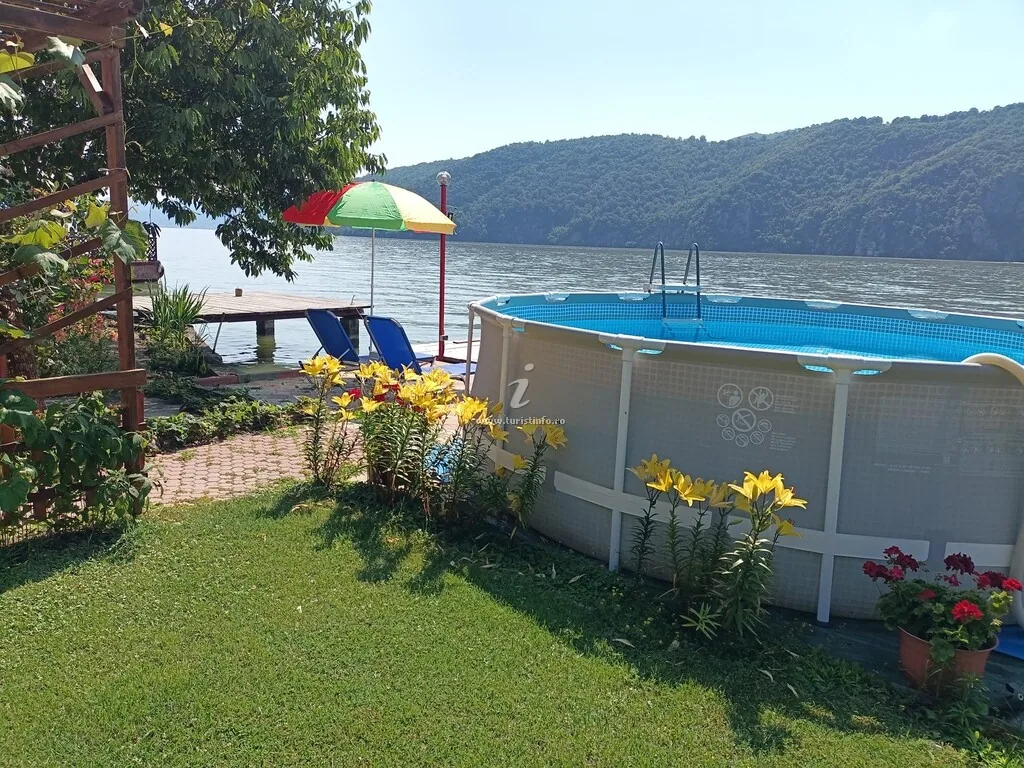 Fotografie de la Casa Stella, Eșelnița