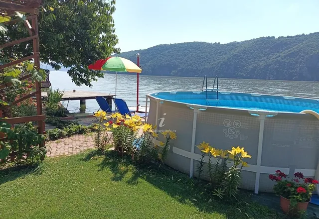 Fotografie de la Casa Stella, Eșelnița