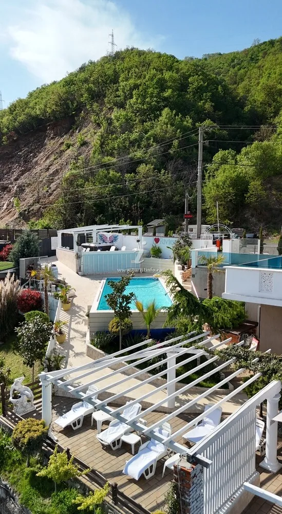 Fotografie de la Pensiunea Riviera 990, Eșelnița