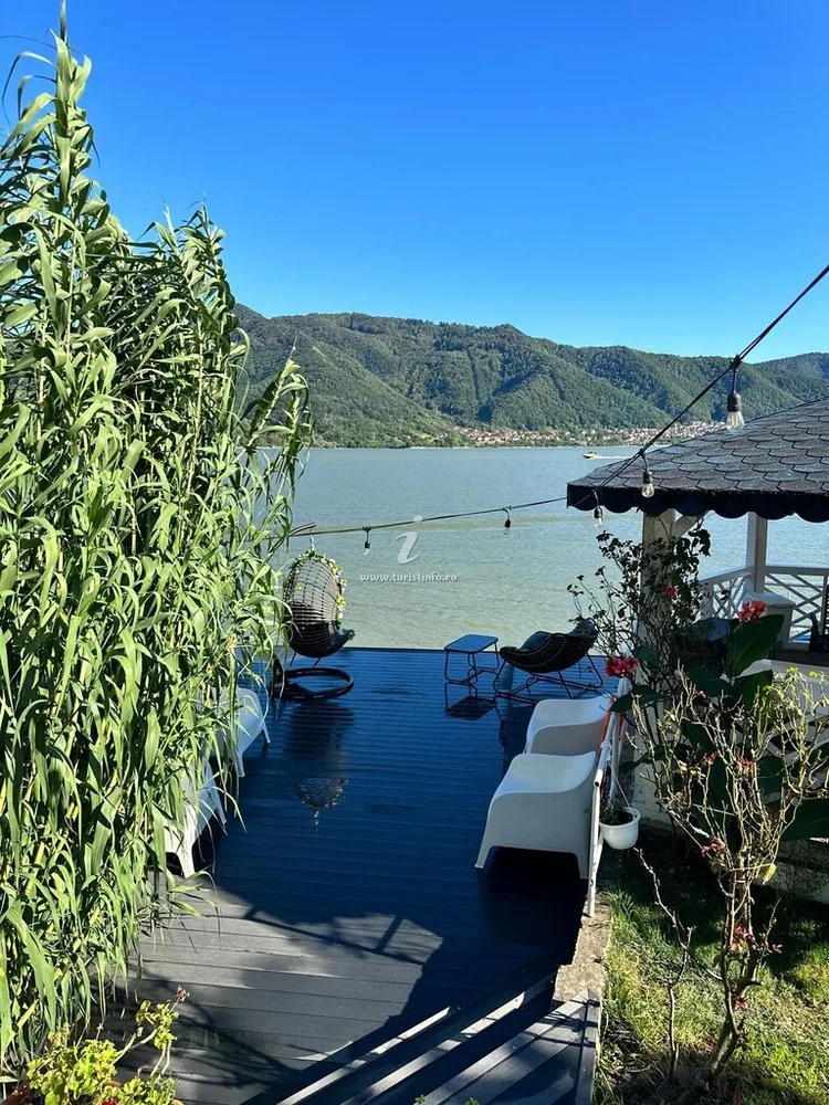 Fotografie de la Casa de vacanță Noah River House, Orșova