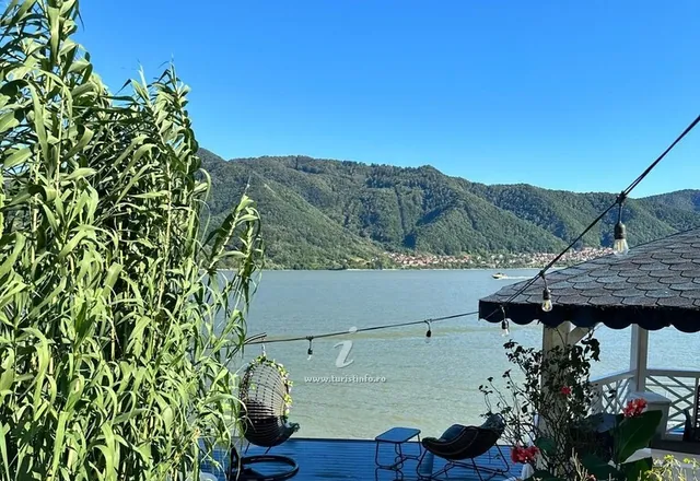 Fotografie de la Casa de vacanță Noah River House, Orșova